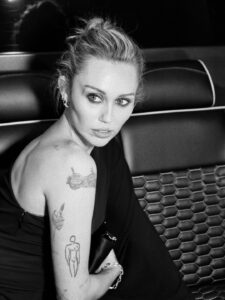 Actress Miley Cyrus HD Photos and Wallpapers February 2026