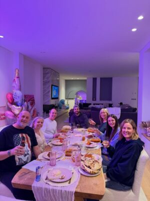 Millie Court Instagram - Home 🥹🏡🫶🏼

These last 4 days returning home have been nothing short of amazing. Spending time with our nearest and dearest that I missed SO much, combining our UK&US family and being a lil tour guide for Zachary 😭 on top of the world right now pinch me!!!!