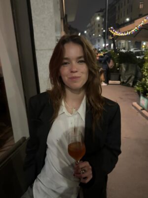Milly Alcock Instagram - Itās Milano , itās your vibe