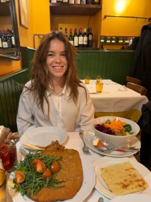 Milly Alcock Instagram - Itās Milano , itās your vibe