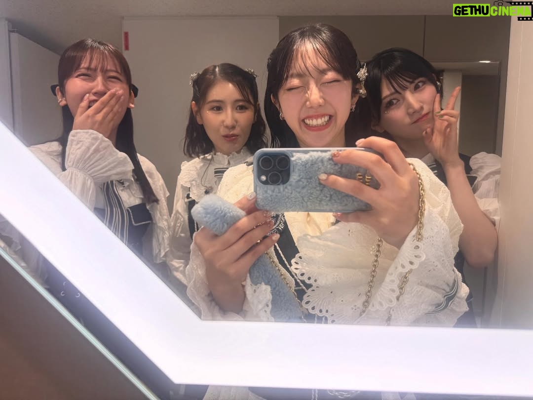 Minami Minegishi - 57.6K Likes - 長くAKB48だったからこそ、どの時期にも色んな世代の仲間がいる！最高！

#akbは青春ですin武道館