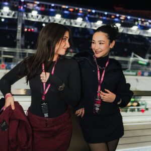 Minnie Mills Instagram - My first F1, and one I won’t soon forget!! Thank you so much @tagheuer for showing us a great time :) 

📸: @colexcurtis