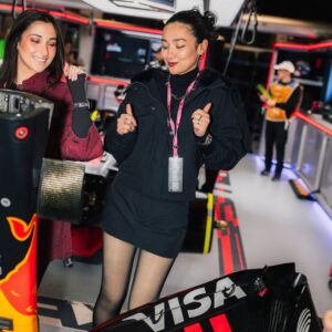 Minnie Mills Instagram - My first F1, and one I won’t soon forget!! Thank you so much @tagheuer for showing us a great time :) 

📸: @colexcurtis