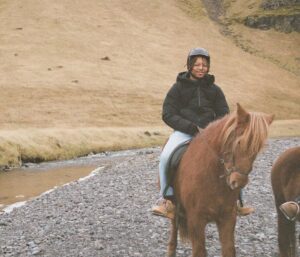 Minnie Mills Instagram - Galavanting around Iceland was the experience of a lifetime! @uniqlousa showed me a great time and kept us nice and warm in the cold with their HEATTECH Cashmere :)
#UNIQLOPartner