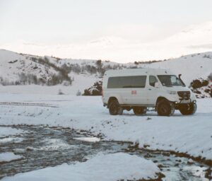 Minnie Mills Instagram - Galavanting around Iceland was the experience of a lifetime! @uniqlousa showed me a great time and kept us nice and warm in the cold with their HEATTECH Cashmere :)
#UNIQLOPartner