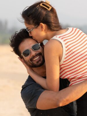 Mira Rajput Instagram - Simply the best.. Happy Birthday love of my life ❤️