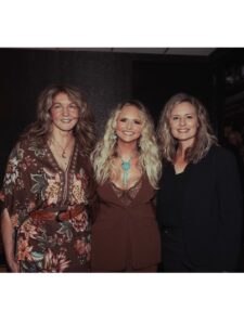 Actress Miranda Lambert HD Photos and Wallpapers February 2026