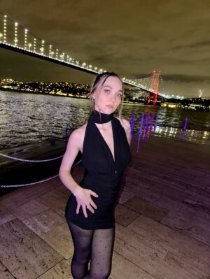 Miray Akay Instagram - Dün geceden 🖤
