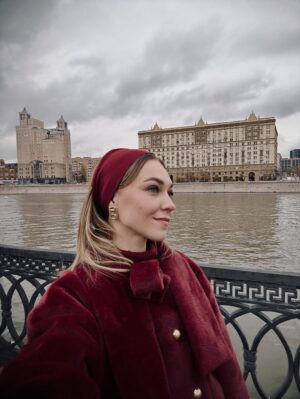 Miray Akay Instagram - MiRaSLaVa İn MoSkOvA 

SLAV DUMP 🪆

(Mecbur #reklam)