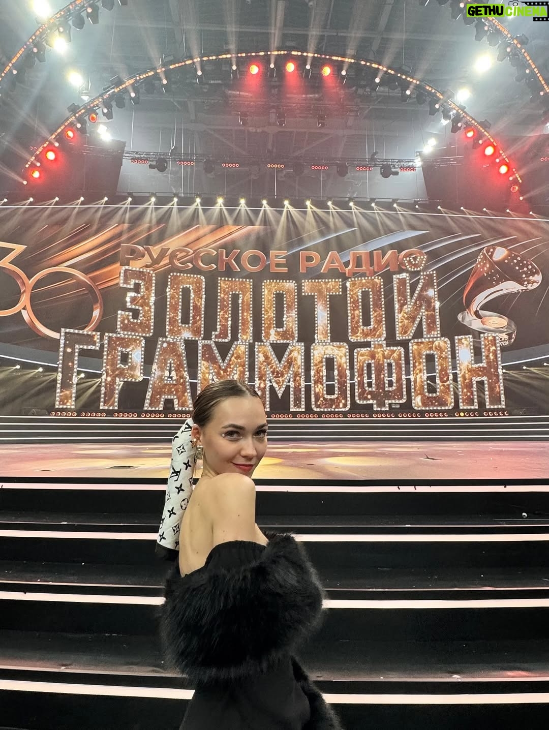 Miray Akay - 9.6K Likes - MiRaSLaVa İn MoSkOvA 

SLAV DUMP 🪆

(Mecbur #reklam)