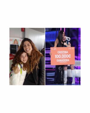 Miriam Rodríguez Instagram - Cuando llegué a Barcelona para empezar Conexión OT, sabía que me enfrentaba a uno de los mayores retos de mi vida, personal y profesionalmente. Volver a esta casa después de 8 años… volver siendo otra, pero con la misma niña que llegó a cumplir su sueño dentro. Y, sin darme cuenta, reconciliarme con aquella Miriam concursante que un día fui. 65 programas en directo. Muchas dudas y mucha responsabilidad. Después de un año muy duro que estaba deseando dejar atrás con mirada poco conciliadora, este inicio de 2026 me recordó que, incluso cuando no somos capaces de ver más allá, la vida siempre sorprende y te enseña que aún quedan capítulos bonitos por escribir. Esta experiencia ha sido abrazo, ha sido espejo, ha sido recordar por qué empecé, por qué sigo y por qué, incluso cuando todo se vuelve oscuro, nunca hay que dejar de creer.
Un formato sin precedentes dentro de un programa que ha marcado a tantas generaciones y el reto de convertir un pequeño y acogedor plató en la academia en un lugar seguro. Un espacio para ser, compartir, equivocarse, reír, llorar y desahogarse. Y eso es, al final, lo más grande que puede tener la televisión: verdad y corazón. De esto, hemos aprendido todos. ❤️‍🩹 Gracias a este equipo inmenso que me ha acompañado durante estos tres meses, por cuidarme y sostenerme cuando el agotamiento, de vez en cuando, a todos nos pesaba.
A todo mi equipo y equipo ConexiónOT @paunadeu , @mariaplateromakeup @gestmusic al completo❤️‍🩹(academia y galas) @tinet_rubira @veronikapareja y @primevideoes e @ing_espana por confiar en mí, a @noegalera y a todxs lxs profes, al jurado maravilloso, a @chenoa 🤍 y al pedazo de público que nos ha arropado semana tras semana. Leeros cada día ha sido un regalo ⭐️
Y gracias, especialmente, a las 18 personas que han formado parte de esta edición 🫂 Por vuestro respeto, vuestro talento y por permitirme ser reflejo de lo que un día fui… y de lo que siempre se puede volver a ser. Sin saberlo, también habéis sido mi terapia ❤️‍🩹 Dejo atrás esta experiencia con el corazón lleno, con gratitud infinita y con la certeza de que hay lugares que nunca se olvidan… porque nunca se van del todo. Os quiero ❤️‍🩹
MR 💌