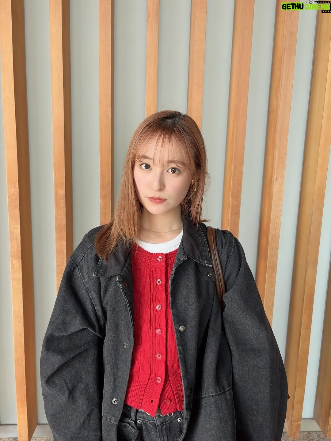 Miu Suzuki - 3K Likes - .

創玄展で一科入選したので
国立新美術館に私の作品が飾られています☺️

3/15までやっているのでお時間合う方は是非！！
入場無料です👊

ついでに私服も🌷