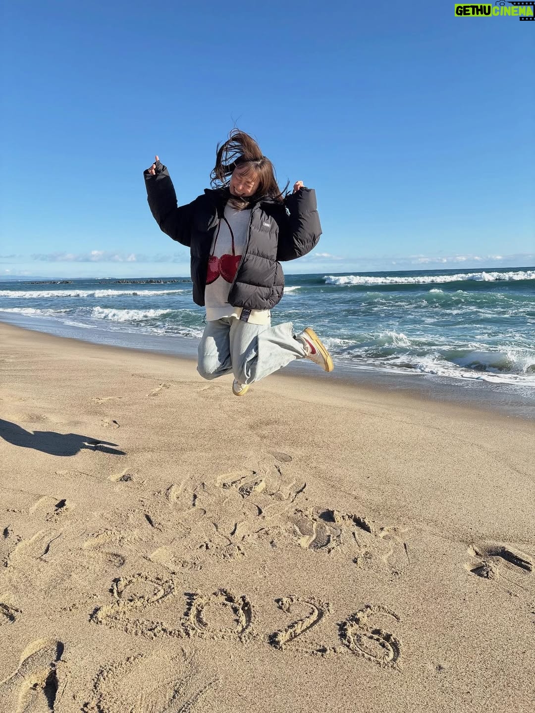 Miu Suzuki - 3 Likes - 🌊