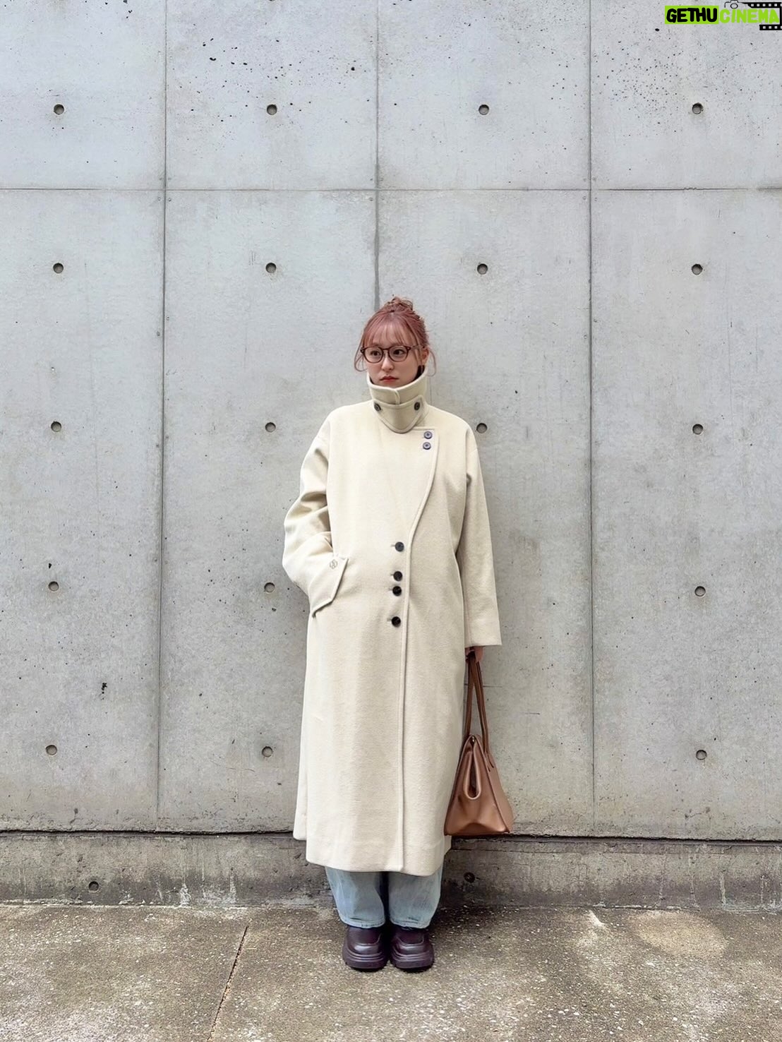 Miu Suzuki - 3.2K Likes - 冬さようならだねぇ⛄️

1枚目のコートみんなに褒められまくったぁ🧥
4枚目の服はファンの子から！ありがとう☺️