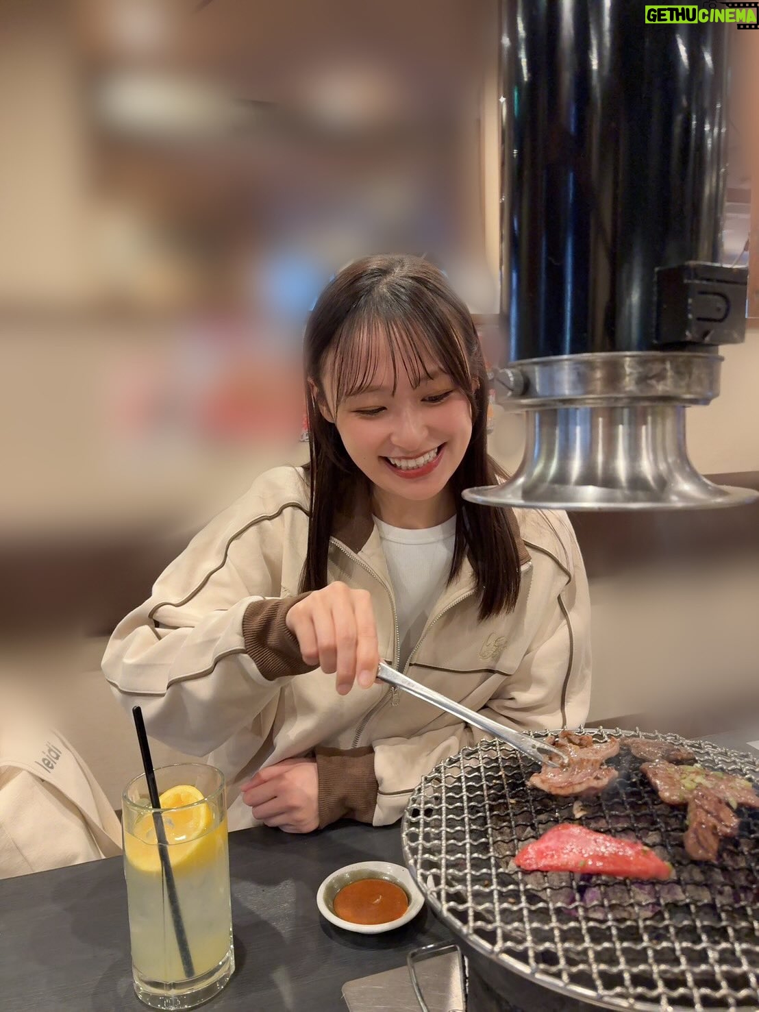 Miu Suzuki - 3.2K Likes - 冬さようならだねぇ⛄️

1枚目のコートみんなに褒められまくったぁ🧥
4枚目の服はファンの子から！ありがとう☺️