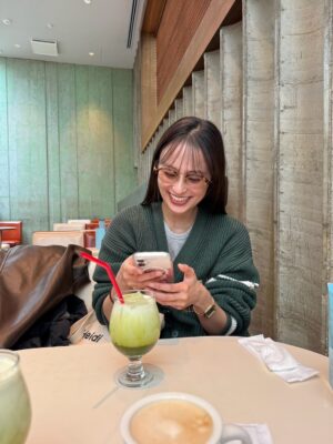 Miu Suzuki Instagram - 冬さようならだねぇ⛄️
1枚目のコートみんなに褒められまくったぁ🧥
4枚目の服はファンの子から!ありがとう☺️