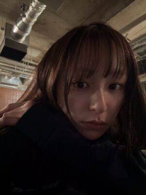 Miu Suzuki Instagram - 2025年ありがとうございました!
悩むことも多かった年でしたが、
同時に周りの方の支えを感じる1年でもありました😌
来年は誰かの力になれるよう、
まずは自分自身が日々健やかにいられたらと思います ✌︎
良いお年をお迎えください🪿