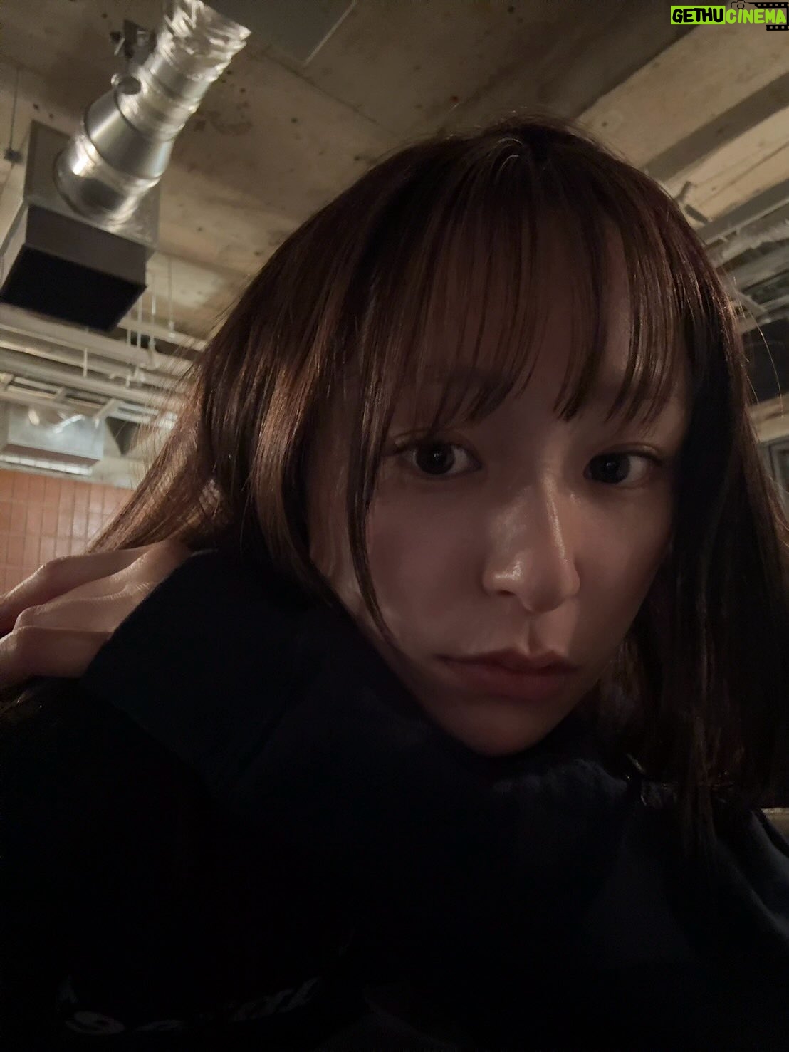 Miu Suzuki - 3 Likes - 2025年ありがとうございました！

悩むことも多かった年でしたが、
同時に周りの方の支えを感じる1年でもありました😌

来年は誰かの力になれるよう、
まずは自分自身が日々健やかにいられたらと思います ✌︎

良いお年をお迎えください🪿