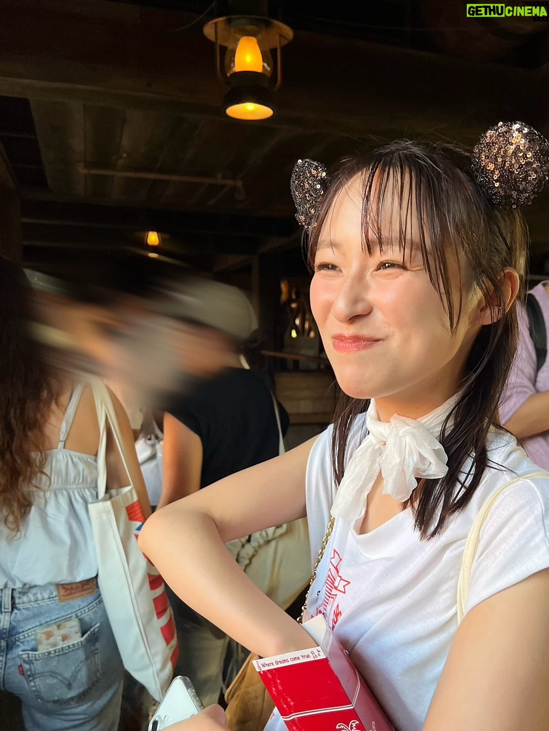 Miu Suzuki - 3 Likes - 2025年ありがとうございました！

悩むことも多かった年でしたが、
同時に周りの方の支えを感じる1年でもありました😌

来年は誰かの力になれるよう、
まずは自分自身が日々健やかにいられたらと思います ✌︎

良いお年をお迎えください🪿