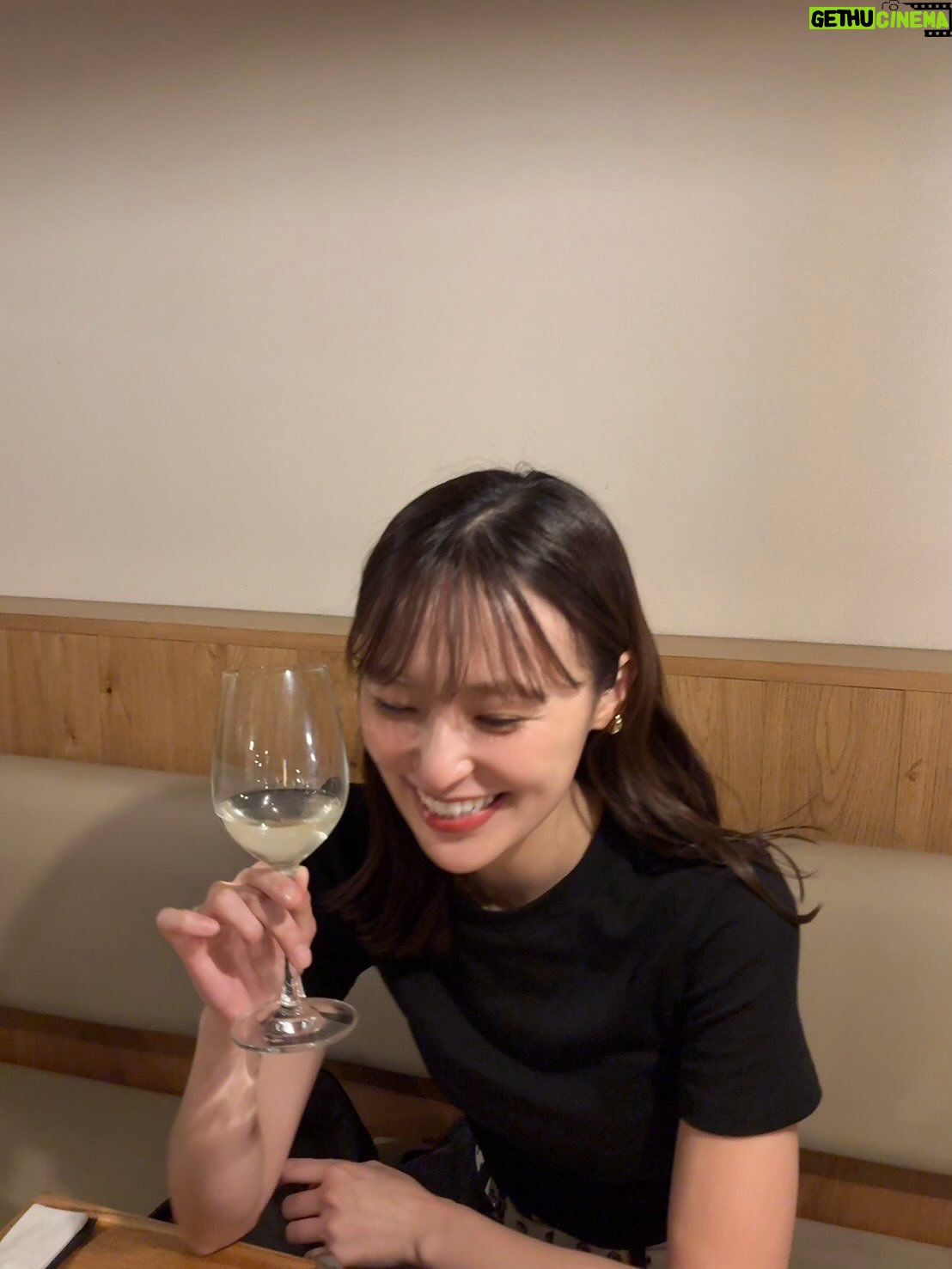 Miu Suzuki - 3 Likes - 2025年ありがとうございました！

悩むことも多かった年でしたが、
同時に周りの方の支えを感じる1年でもありました😌

来年は誰かの力になれるよう、
まずは自分自身が日々健やかにいられたらと思います ✌︎

良いお年をお迎えください🪿