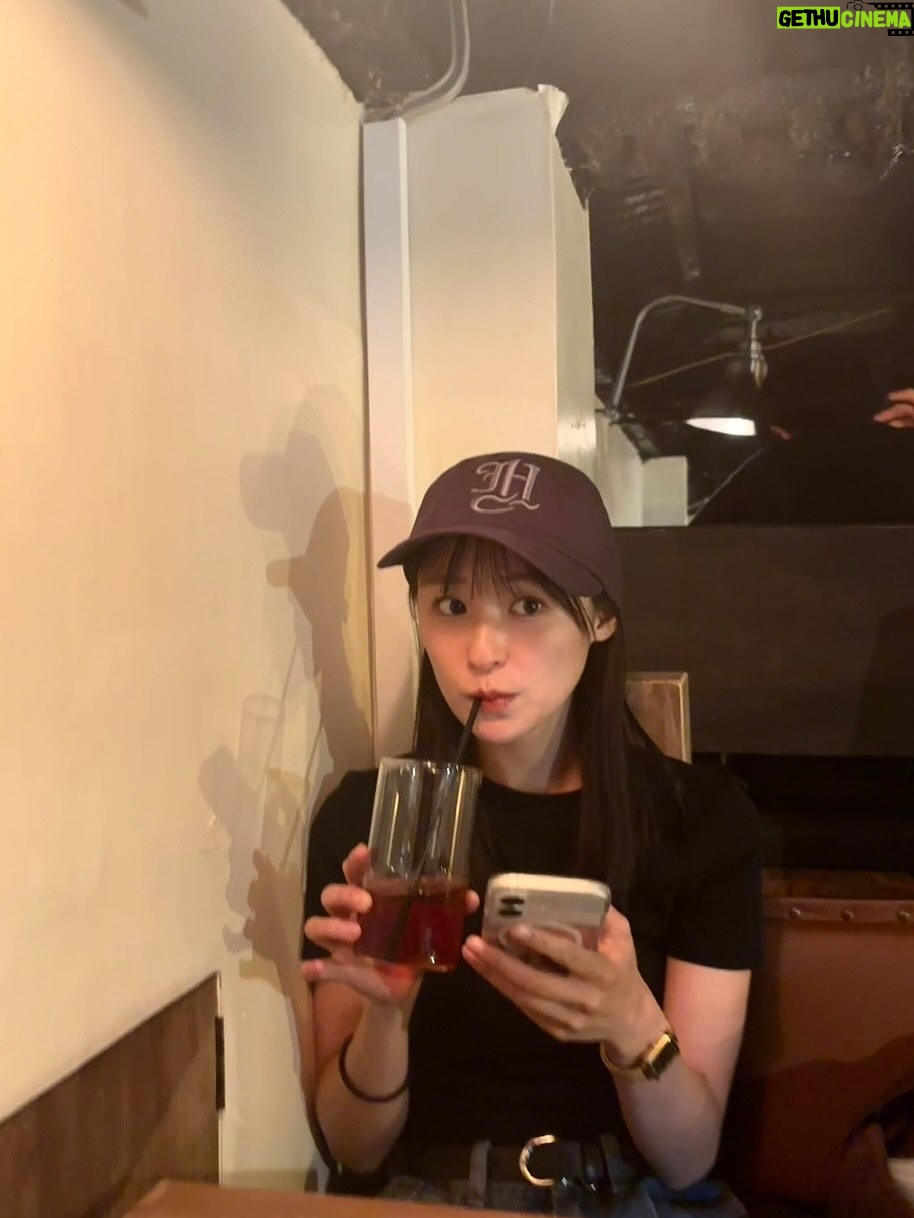 Miu Suzuki - 3 Likes - 2025年ありがとうございました！

悩むことも多かった年でしたが、
同時に周りの方の支えを感じる1年でもありました😌

来年は誰かの力になれるよう、
まずは自分自身が日々健やかにいられたらと思います ✌︎

良いお年をお迎えください🪿