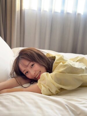 Miu Suzuki Instagram - カレンダーオフショ📸
