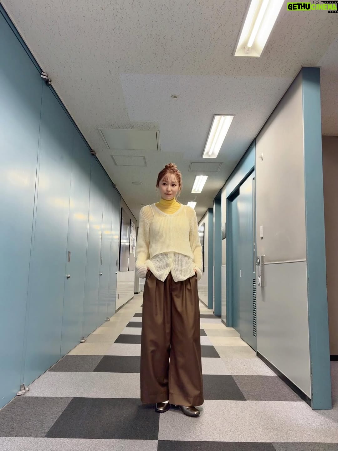 Miu Suzuki - 3.5K Likes - 久しぶりにおだんごヘア🍡

明日のブランチはbookコーナーにて
又吉さんの最新作「生きとるわ」のインタビューを担当しました！スタジオにもいるよ👯

そして！明日お知らせがあるよー！！！！
19:00〜のインスタライブで発表するので是非☝️