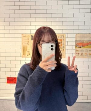 Miu Suzuki Instagram - 🍒😙