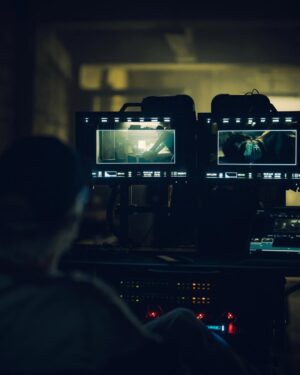 Monaris Instagram - The Killer x David Fincher // Thrilled to unveil one of the most defining moments in my career: capturing stills for David Fincher's new cinematic masterpiece, ‘THE KILLER,’ now streaming on @netflix. It's surreal even as I write this—working with one of the greatest directors of all time alongside talents like Michael Fassbender and Erik Messerschmidt. Collaborating with the incredible crew, including the lovely Ceán Chaffin, etched an unforgettable chapter in my journey. This experience reinforces the power of manifesting dreams—a reminder that sometimes, they do come true. 🩵

P.S. I also have a little cameo in the film at minute 47:10. 😅