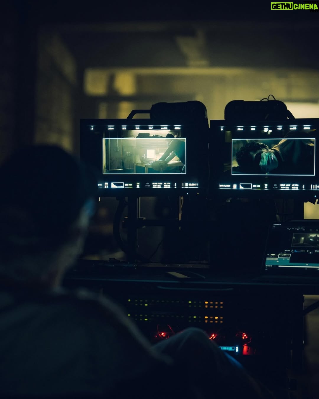 Monaris - 22.8K Likes - The Killer x David Fincher // Thrilled to unveil one of the most defining moments in my career: capturing stills for David Fincher's new cinematic masterpiece, ‘THE KILLER,’ now streaming on @netflix. It's surreal even as I write this—working with one of the greatest directors of all time alongside talents like Michael Fassbender and Erik Messerschmidt. Collaborating with the incredible crew, including the lovely Ceán Chaffin, etched an unforgettable chapter in my journey. This experience reinforces the power of manifesting dreams—a reminder that sometimes, they do come true. 🩵

P.S. I also have a little cameo in the film at minute 47:10. 😅