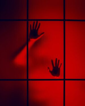 Monaris Instagram - I see red.