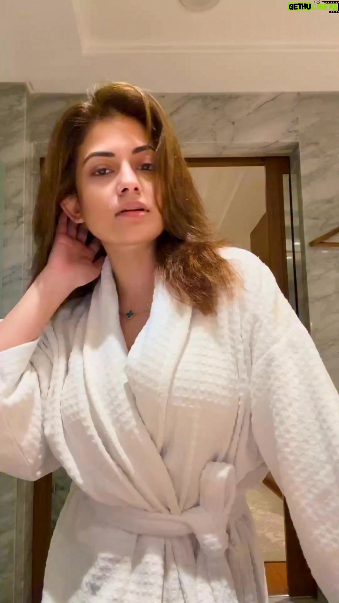 Mondera Chakroborty - 5.8K Likes - Okay bye 👋🤍💫 #getready #mood #lifeisgood #white #peace #Mondera
