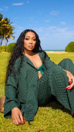 Monica Instagram - Well Lay, “Miss Thang” was Miss Thanging around the world in the 90s😂 Creating our legacy & making history! Never Competed, Never Compared , Just Hustled… I did what I had to, so you can do what you want to… 

Love, MOMMY ♥️ MDA