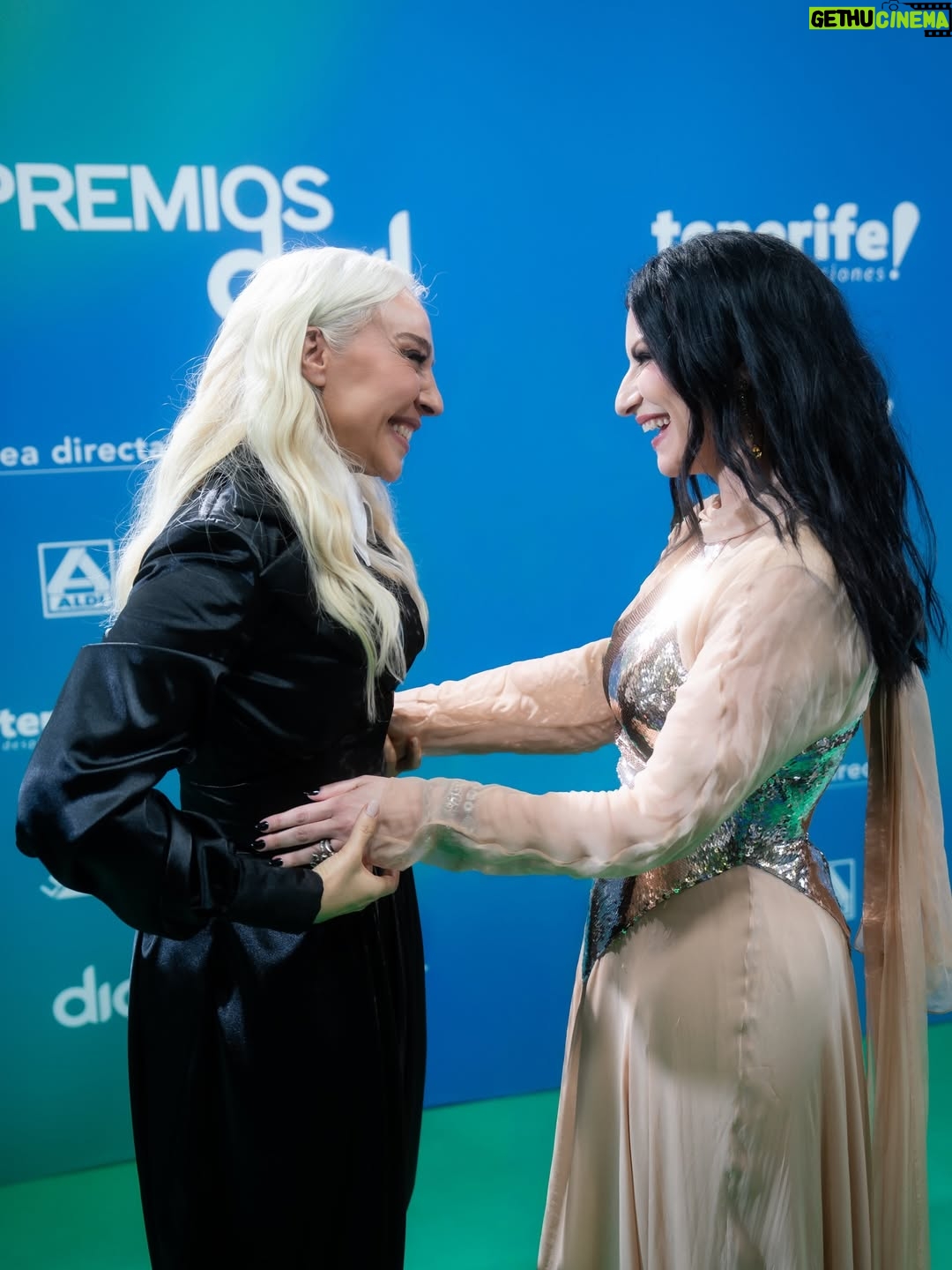 Mónica Naranjo - 21K Likes - Ayer fue un día muy bonito para mi y no solo por el reconocimiento de cadena Dial, a quienes les agradezco infinito este galardón, sino porque tuve la ocasión de encontrarme a muchos compañeros a los que quiero, respeto y admiro.🙏🏼🙏🏼🙏🏼

Millones de gracias a la vida por estos momentos tan mágicos e inolvidables.❤️❤️❤️

Os quiero a todos!!!!🥰🥰🥰