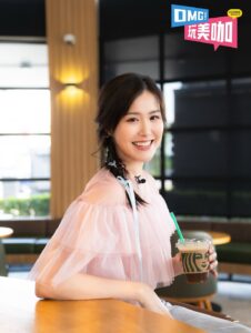 Actress Moon Lau HD Photos and Wallpapers November 2025