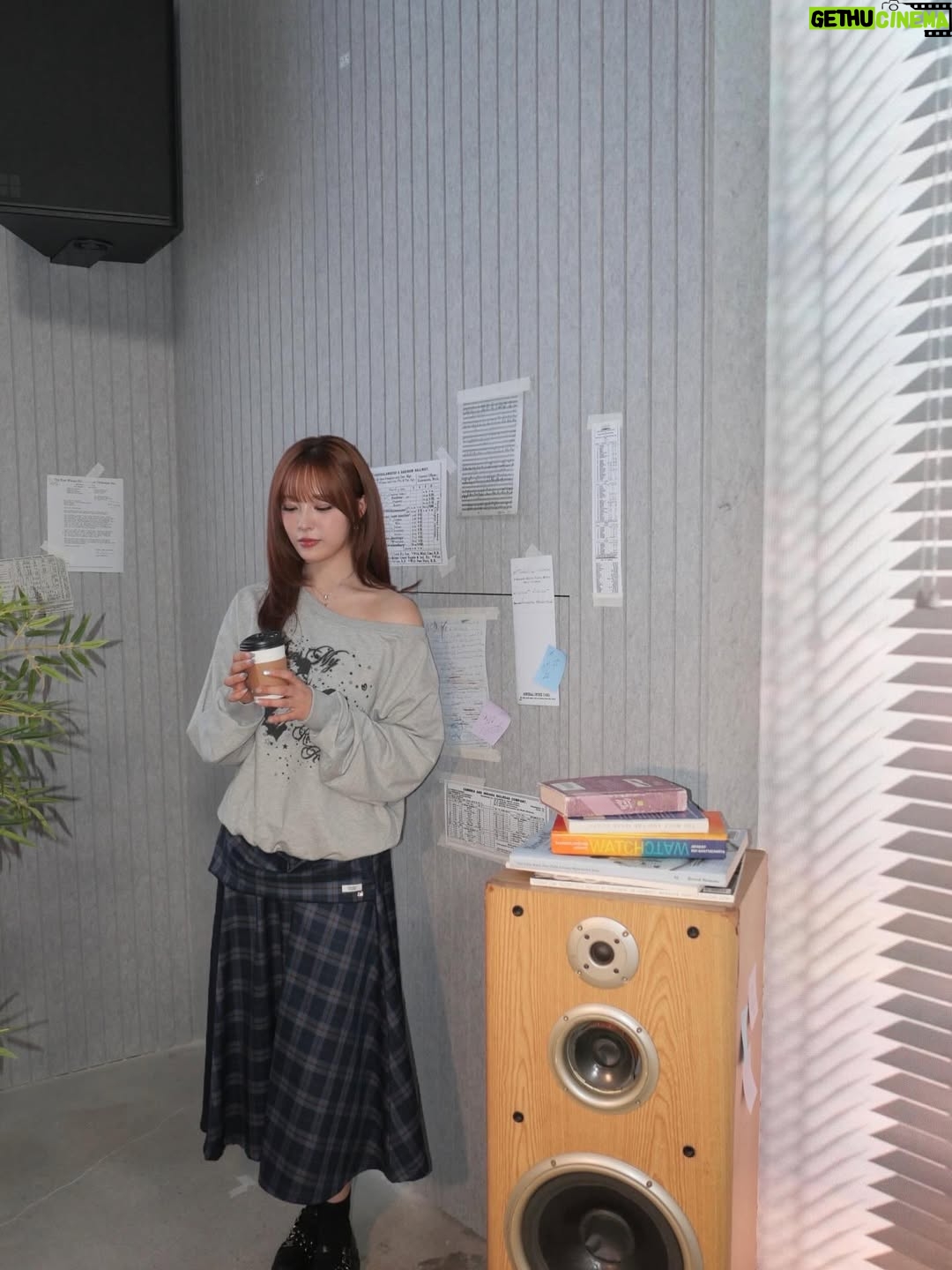 Moon Sua - 80.8K Likes - 기분좋아구릉구름