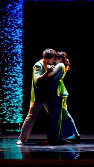 Mridhula korapati Instagram - Adiye 🦋 #jodiareyoureadyseason3
Keep in touch round
Choreography : @vardha_master and team @rishi_kumar_jodi @iam_dhanush_official._ @iam_gurunath_
MUA : @glownshine_bridalmakeover
Partner : @bharathraj.__
#mridhulakorapati