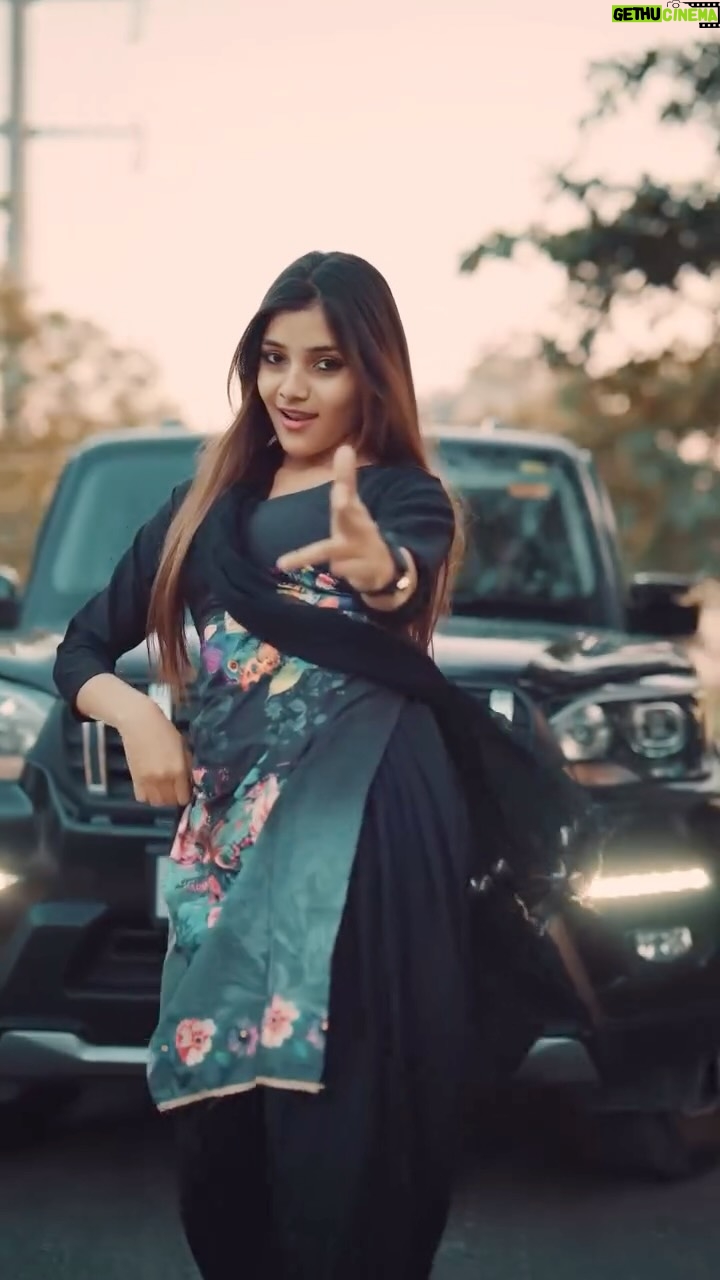 Muskan Shaikh - 61.4K Likes - Comments your fav car 🖤 

#reelkarofeelkaro #reelsinstagram #viralvideos