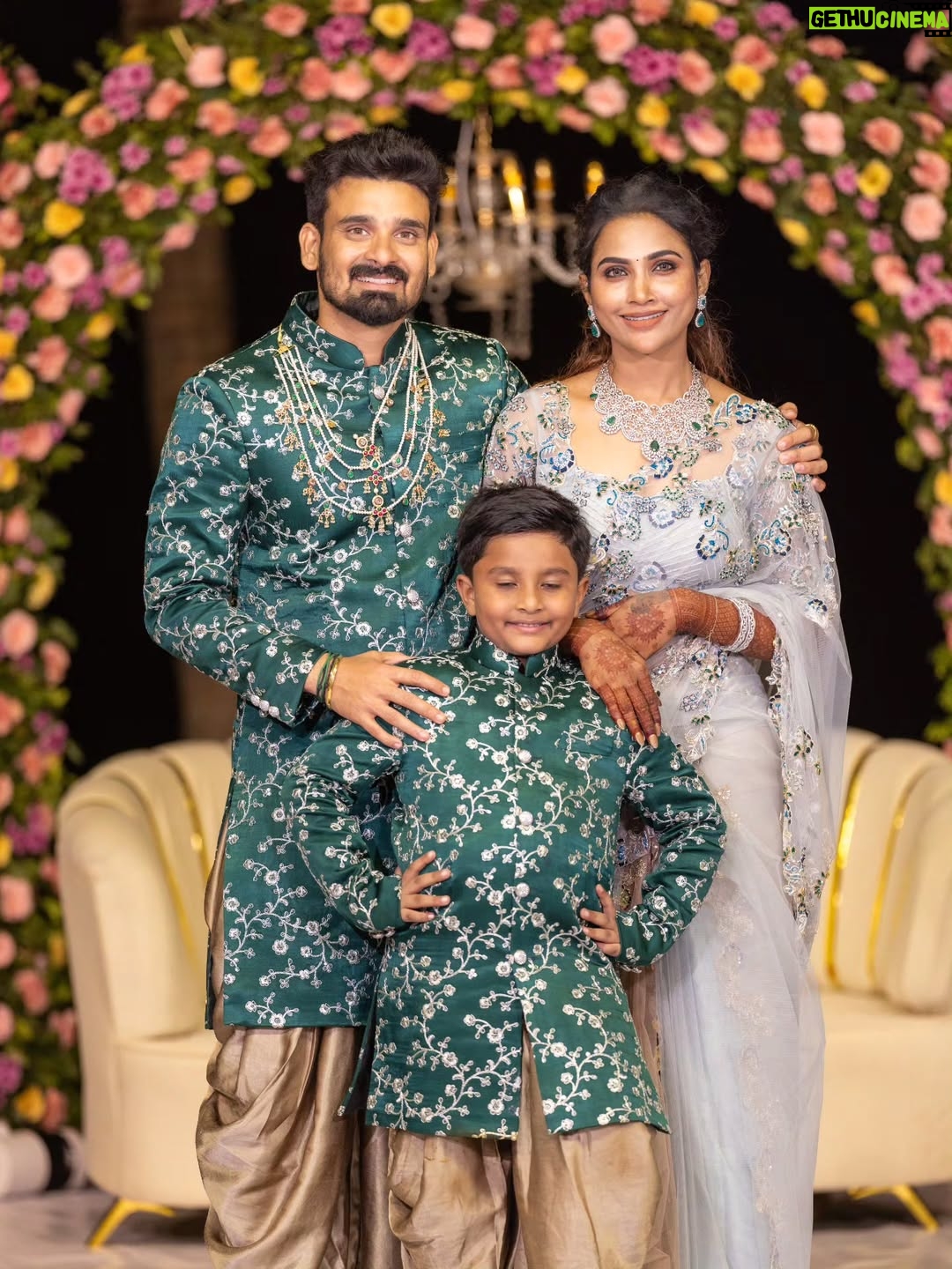 Myna Nandhini - 226.6K Likes - உன்னோடு நானும் ❤️❤️❤️❤️❤️ #love #foryou #forever #lovestory

Decor - @zigzagdecors
Dress - @thorkal_couture
Makeup - @jeevithamakeupartistry
Jewels - @nacjewellers
Photography - @oncemore.photography 
Hairstylist - @mani_stylist_
Saree drapist - @pleats_drapes
Location - @vgpheritagevenues