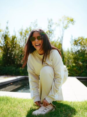 Myriam Hernández Instagram - Ayer tomamos algunas fotos aprovechando la mañana de entretenimiento para lucir mi hermoso conjunto de @adidascl 🏋🏻‍♀️❤️. 

#creadoconadidas