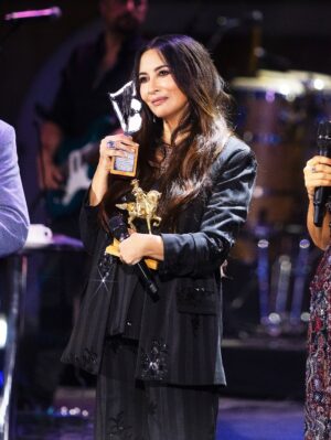 Myriam Hernández Instagram - Hoy me desperté con una sensación increíble de amor genuino de parte de Uds. Solo quiero agradecerles sus hermosos mensajes, su contención y sus aplausos 🥺❤️ No lo hubiera logrado sin uds! 

Gracias de corazón, desde el alma y desde el cielo mi papito también lo hace 🥺💔🙏🏼
Los amo ! Gracias 🙏🏼❤️
Y gracias Dios!! 🙏🏼