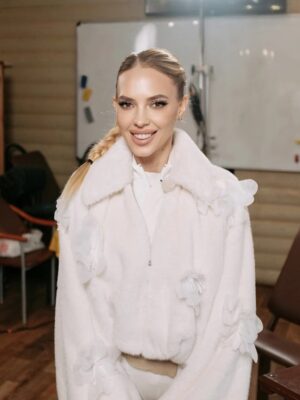 Nadezhda Sysoeva Instagram - Без новогодней суеты ☺️🥰🙄🙏🏻💋🫶🏻