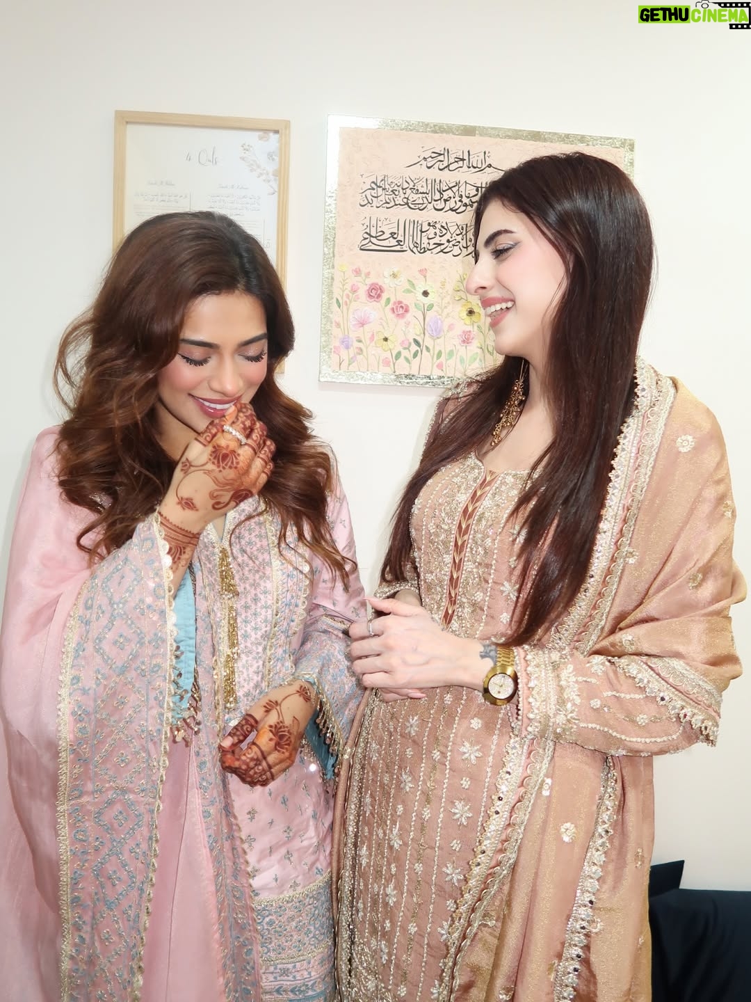 Nagma Mirajkar - 802.8K Likes - wazwan, noon chai & eid vibes only 🌙💗🌸🤲🏻

nagma’s outfit: @shopmulmul 
farrhana’s outfit: @petalsnx and jewellery: @adan_creation_

#farrhanabhatt #farrhanarebellions