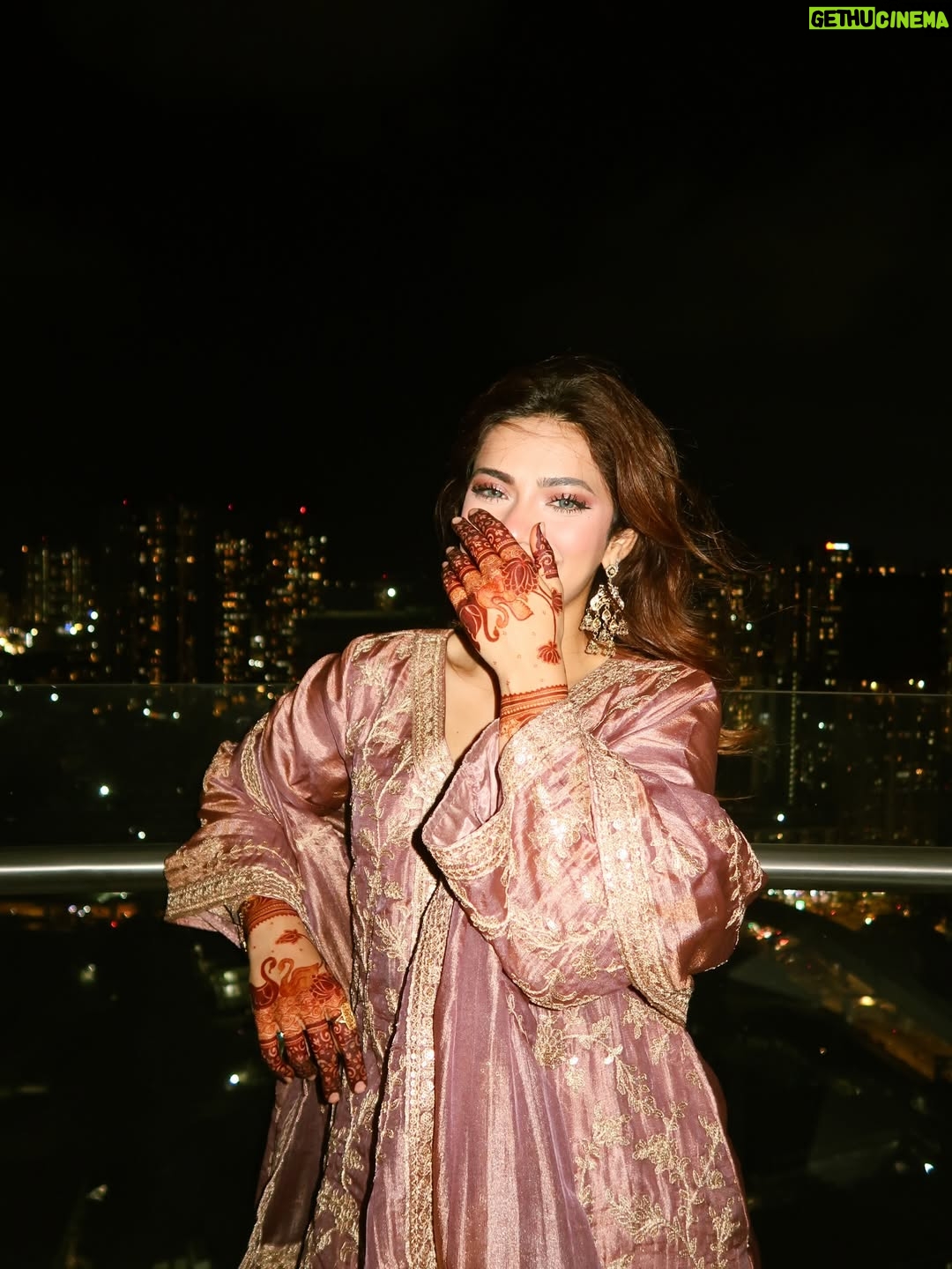 Nagma Mirajkar - 493.2K Likes - p.s: pose kitna bhi karlu last mein khikhikhi nikal hi jaati hai !! 🥲
