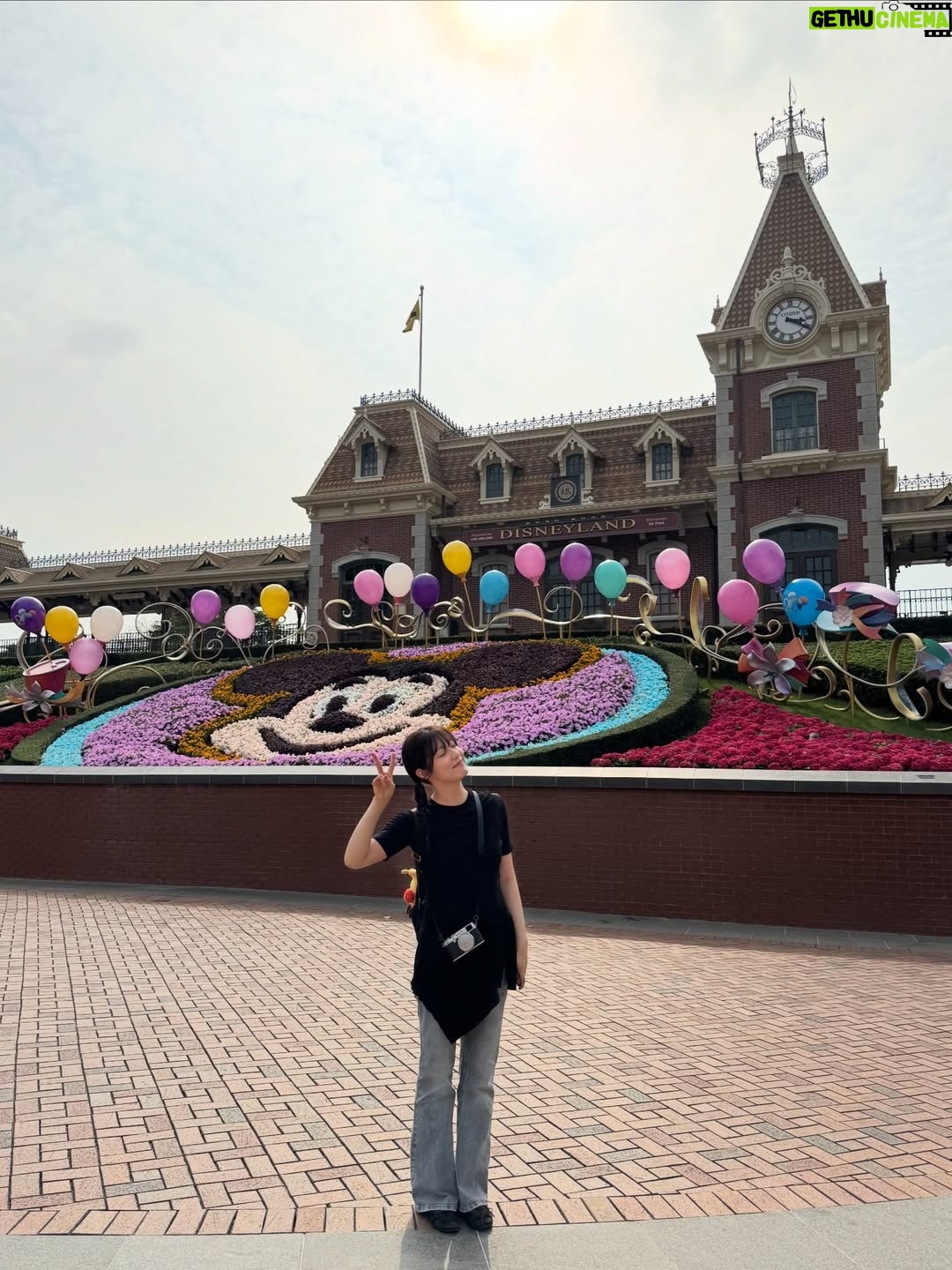Nam Ji-hyun - 52.2K Likes - 💖🥹디즈니랜드🥹💖