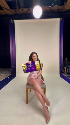 Natalia Janoszek Instagram - When the universe sends a royal invite..🦁

Watch me on The 50 from 1 Feb at @jiohotstar & @colorstv