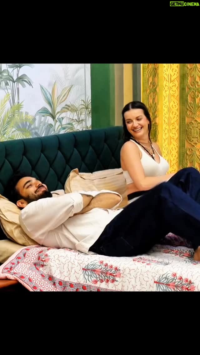 Natalia Janoszek - 212.2K Likes - mazak masti chalti rahni chaiye ! 

#the50 
#the50show #the50realityshow #lakshaykaushik #viralreel
