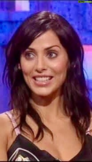 Natalie Imbruglia - 16.8K Likes - Have YOU ever had a Tim Tam Explosion?! 🍫💥
If not… what are you even doing?! 
Trust me, grab some Tim Tams and make yourself a cuppa NOW! It’s orgasmic ! 🫖💥
Don’t take my word for it, just ask my good mate @grahnort 😆💜