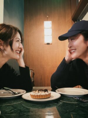 Natalie Tong Instagram - Last January 🩵

1) my 金牛sis is back 🤭
2) wedding 會讓人再次相信愛情
3）最愛西貢菠蘿包
4）陸運會啊 😍
5）見返好多老師巧開心
6）thank you Wendy for the delicious🥘 dinner 
7) 看似纖瘦的臂彎,卻擁有強大的力量
8）full moon 下的浪漫
9）大愛這個組合
10）一個非常個人的故事卻藏著無數人的眼淚
11）來回又折返又笑又喊的我😆
12）舞台劇上最成功的廣告植入 

#NT