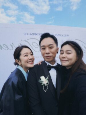 Natalie Tong Instagram - Last January 🩵

1) my 金牛sis is back 🤭
2) wedding 會讓人再次相信愛情
3）最愛西貢菠蘿包
4）陸運會啊 😍
5）見返好多老師巧開心
6）thank you Wendy for the delicious🥘 dinner 
7) 看似纖瘦的臂彎,卻擁有強大的力量
8）full moon 下的浪漫
9）大愛這個組合
10）一個非常個人的故事卻藏著無數人的眼淚
11）來回又折返又笑又喊的我😆
12）舞台劇上最成功的廣告植入 

#NT
